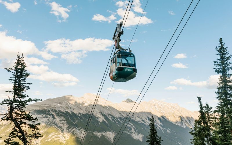 2021_BanffGondola_Sightseeing_PursuitBanffJasperCollection