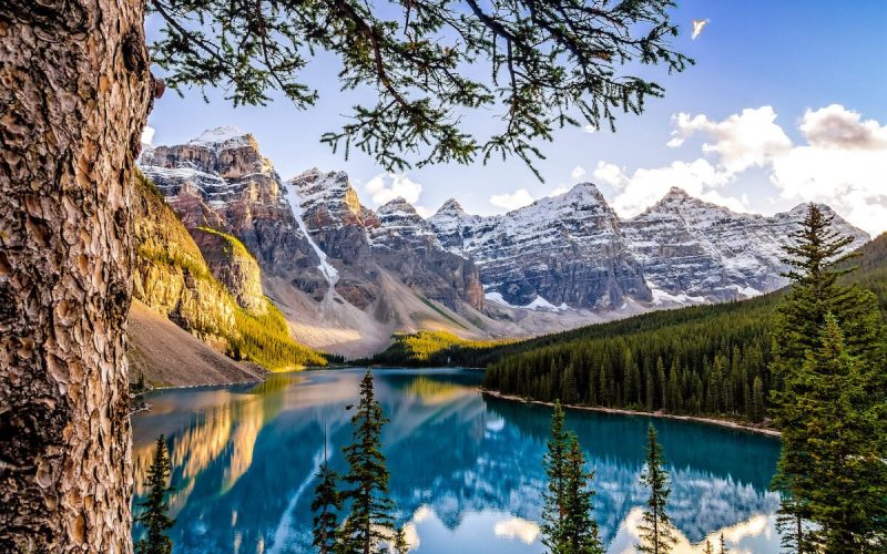 Banff-Lake-Moraine-Canada-2
