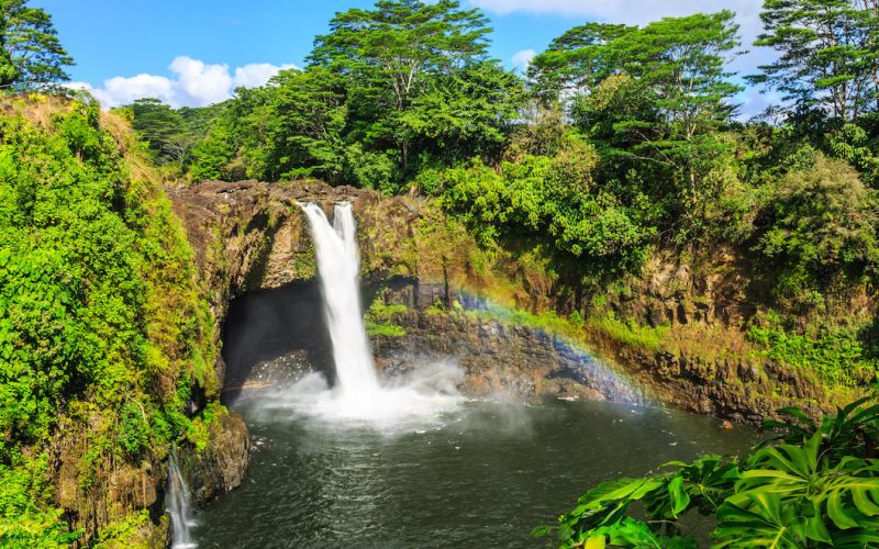 Rainbow-Falls-Hawaii-1200