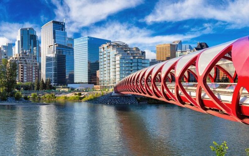 canada-alberta-calgary-top-attractions-things-to-do-intro-paragraph-peace-bridge