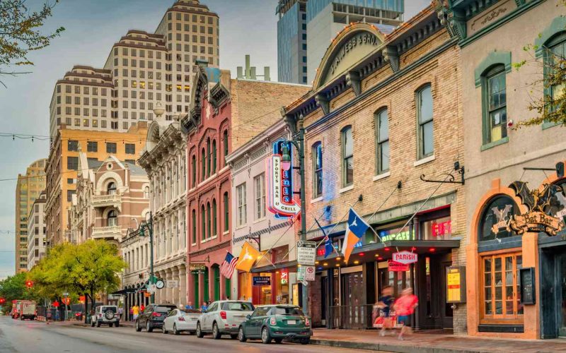 downtown-austin-texas-ATXTHINGS0122-972bddebf6c94ba6a192bfe408a3c779