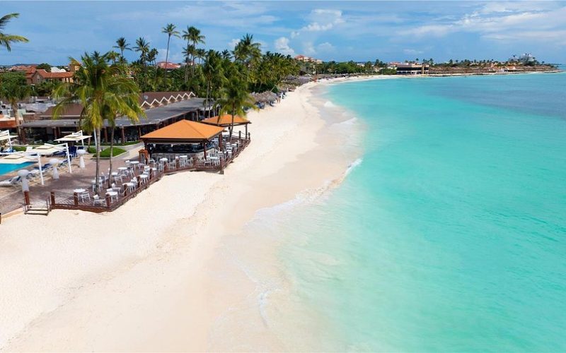 pelican-bar-beach-view