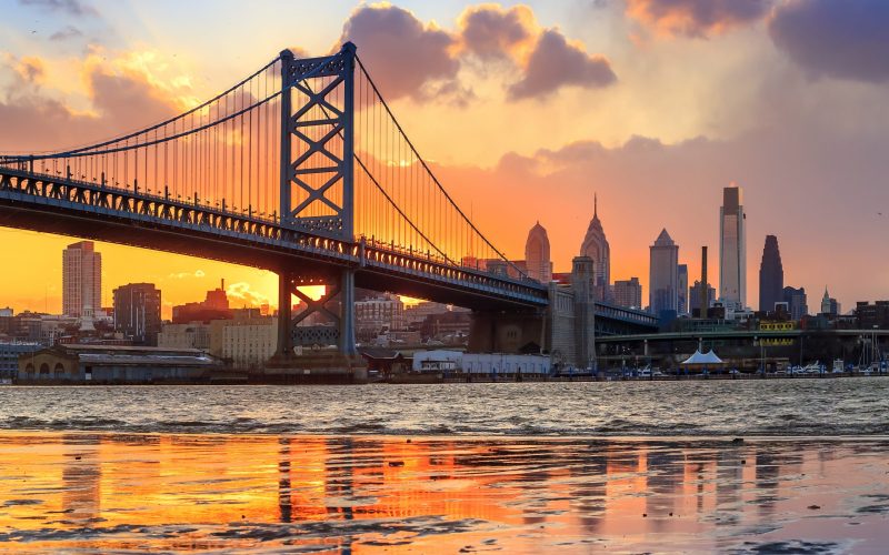 Panorama,Of,Philadelphia,Skyline,,Ben,Franklin,Bridge,And,Penn's,Landing