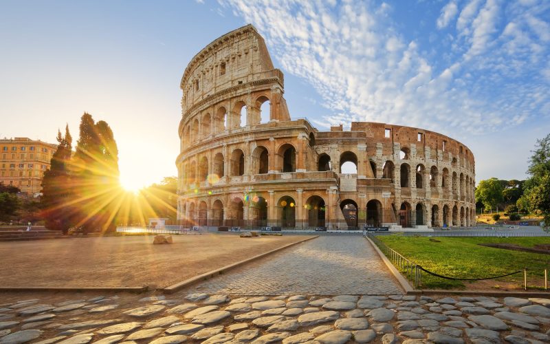 View,Of,Colosseum,In,Rome,And,Morning,Sun,,Italy,,Europe.