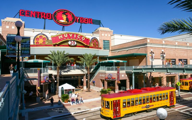 Tampa,,Florida,,Us,-,November,29,,2003:,Centro,Ybor,Entrance